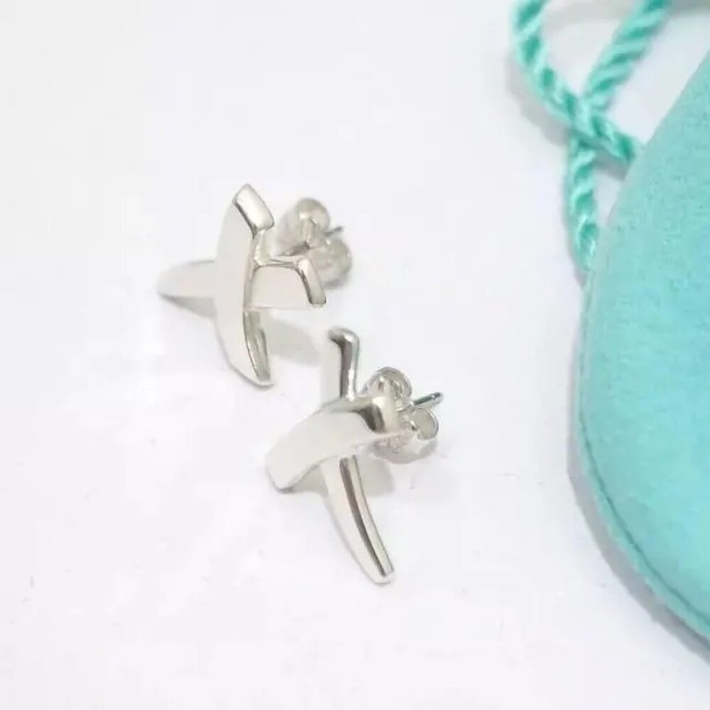 Like New Tiffany & Co. Sterling Silver X Kiss Pierced Earrings - Picture 2 of 3